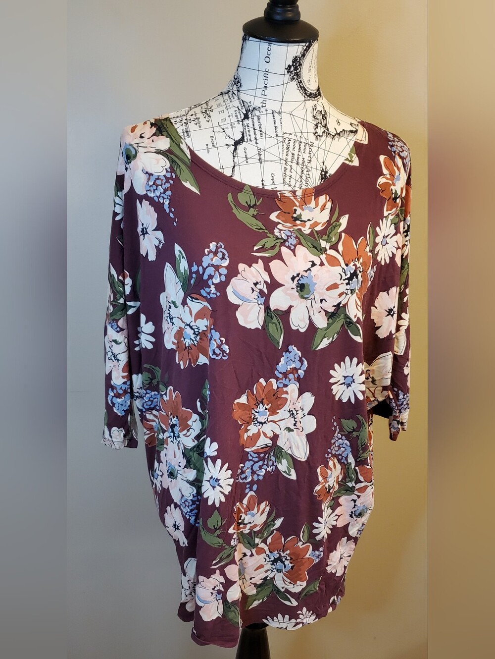 Agnes & Dora XL Burgundy Floral Blouse Half Sleeve Modal Stretch Tunic Top Women